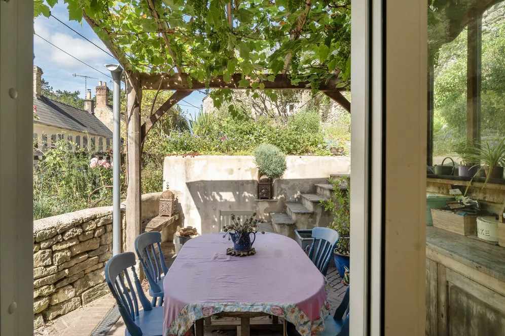 High Street, Chalford, GL6 photo 25