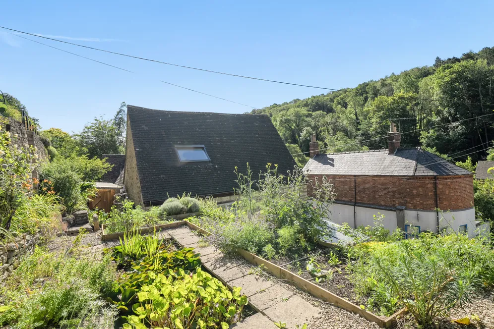 High Street, Chalford, GL6 photo 28