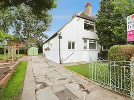 Greenfields Drive, Harrogate photo