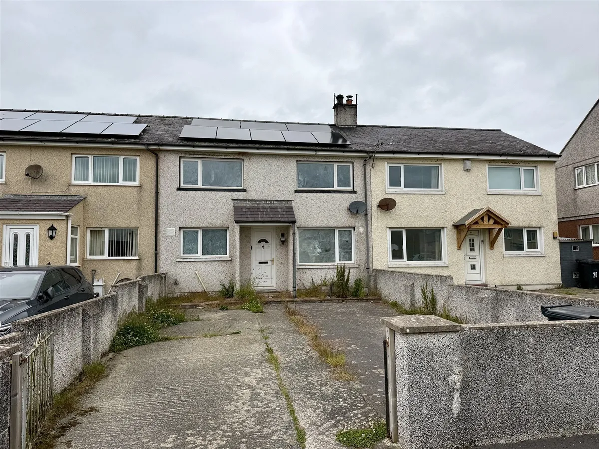 Morawelon, Malltraeth, Bodorgan, Isle of Anglesey, LL62