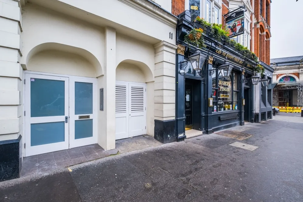 West Smithfield London EC1A photo 4