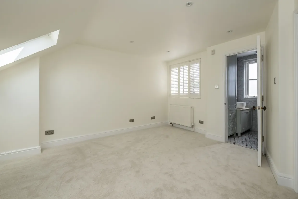 Rosslyn Avenue London SW13 photo 4