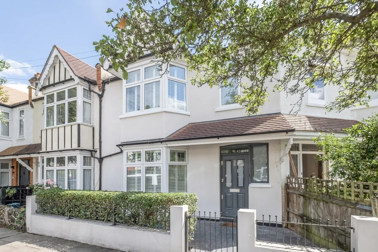 Rosslyn Avenue London SW13 photo 5
