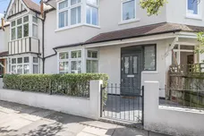 Rosslyn Avenue London SW13 photo 12