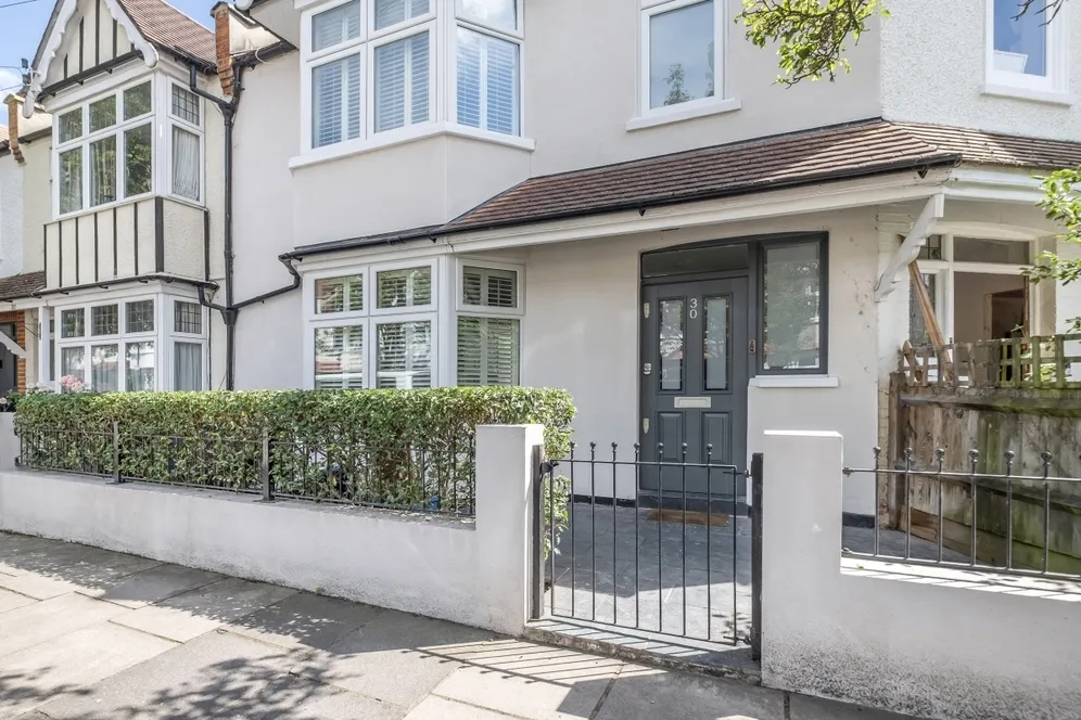 Rosslyn Avenue London SW13 photo 12