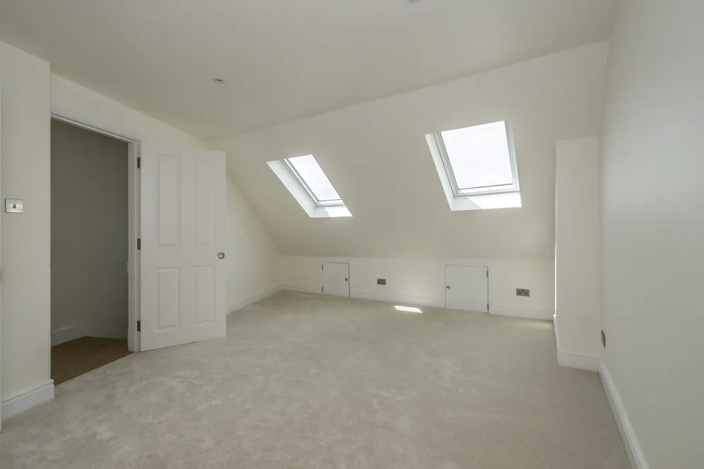 Rosslyn Avenue London SW13 photo 16