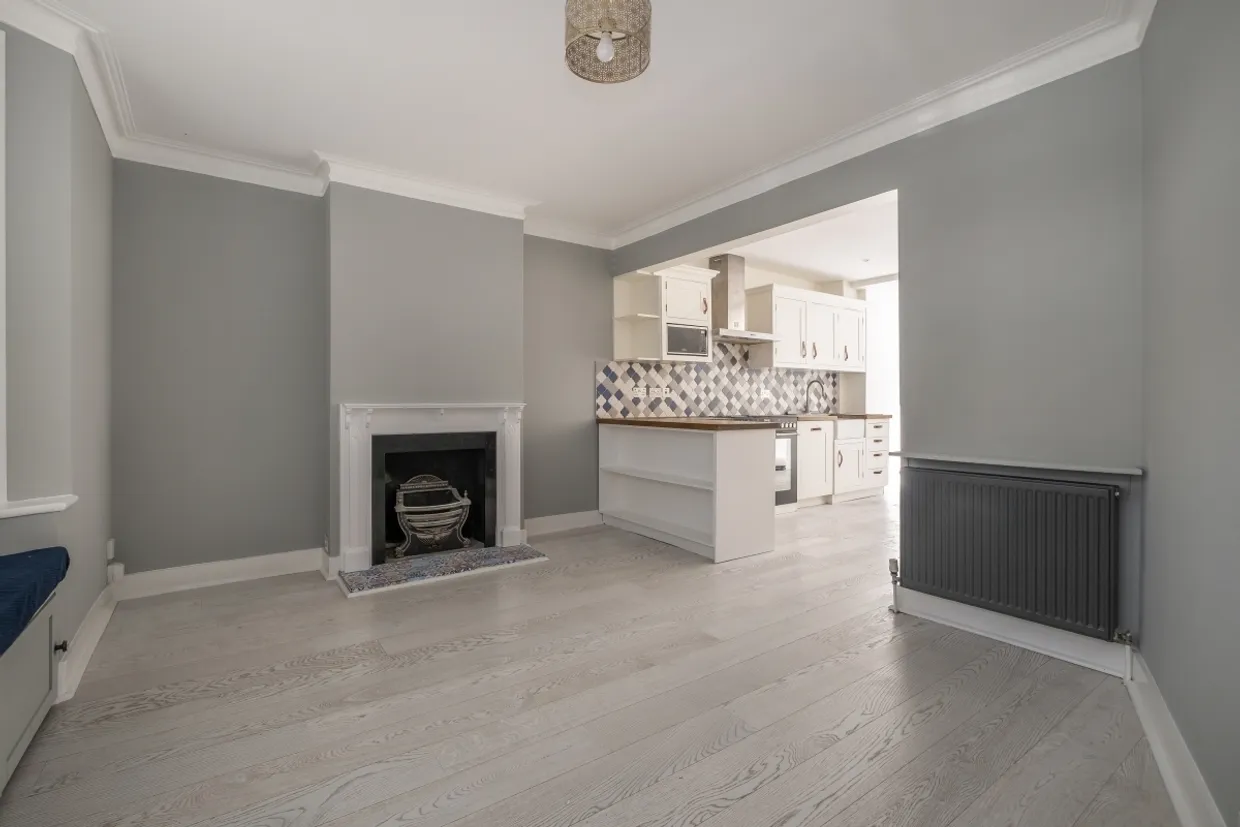 Rosslyn Avenue London SW13 photo 17