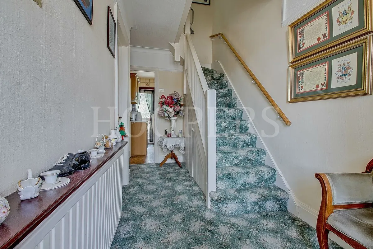 Kenwyn Drive, London, NW2