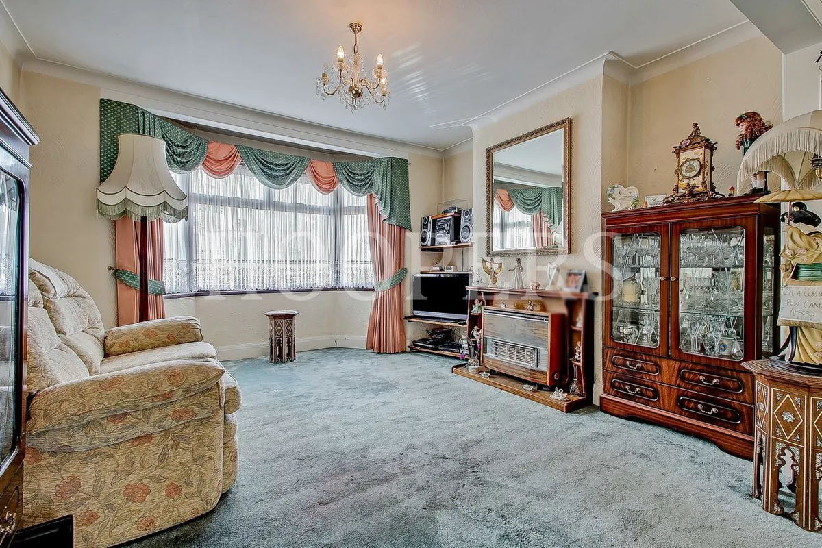 Kenwyn Drive, London, NW2