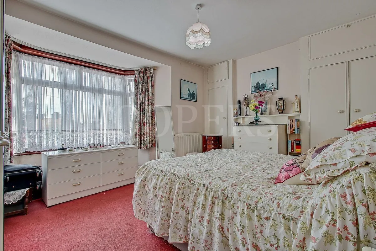 Kenwyn Drive, London, NW2