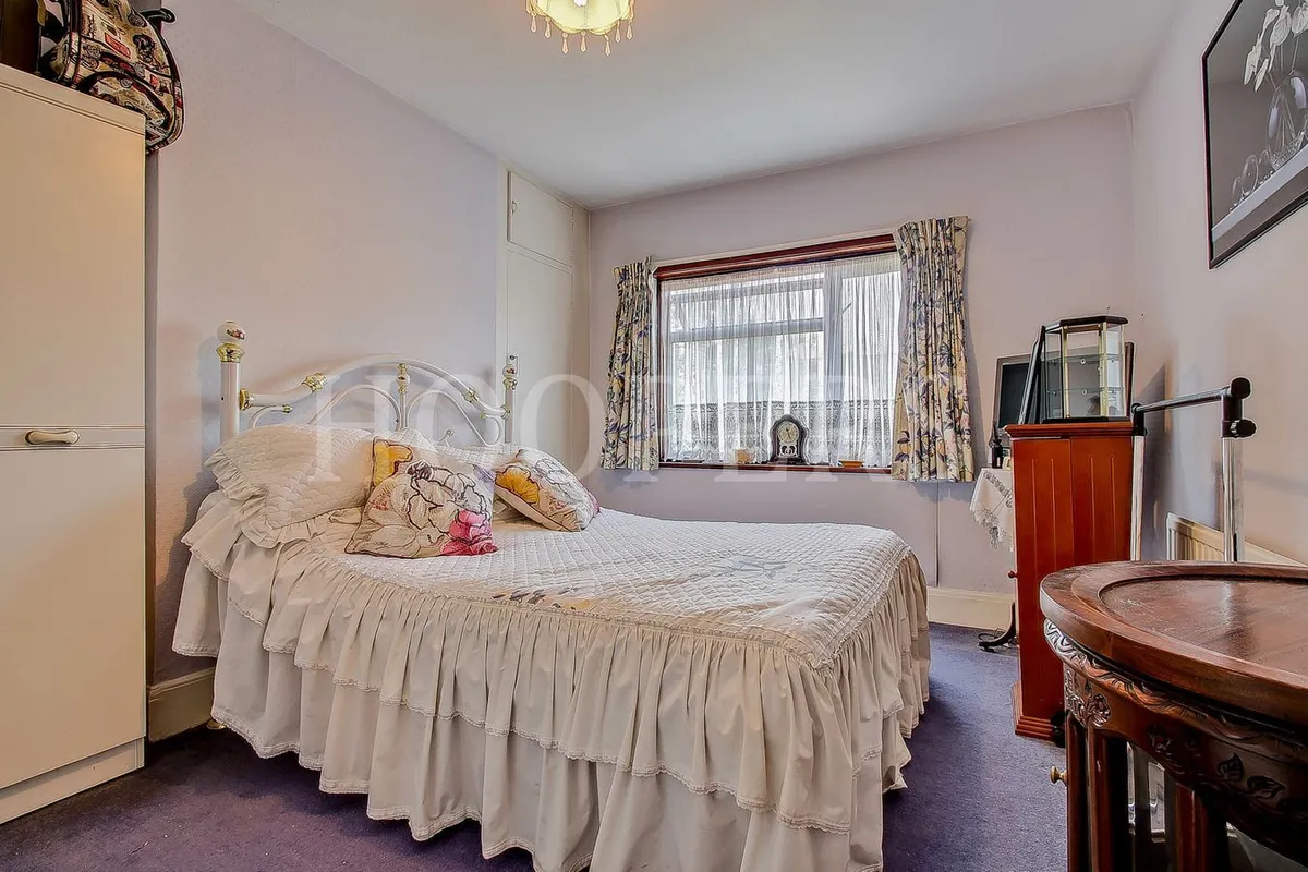 Kenwyn Drive, London, NW2