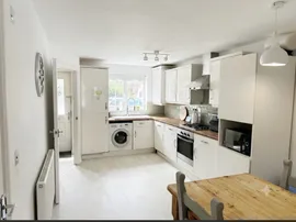 Falcon Close, Mexborough thumb 3