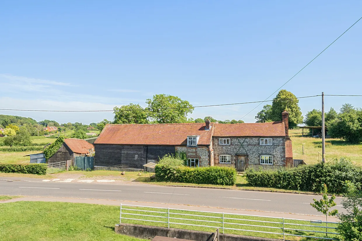Cockpit Road, Great Kingshill, HP15 photo 17