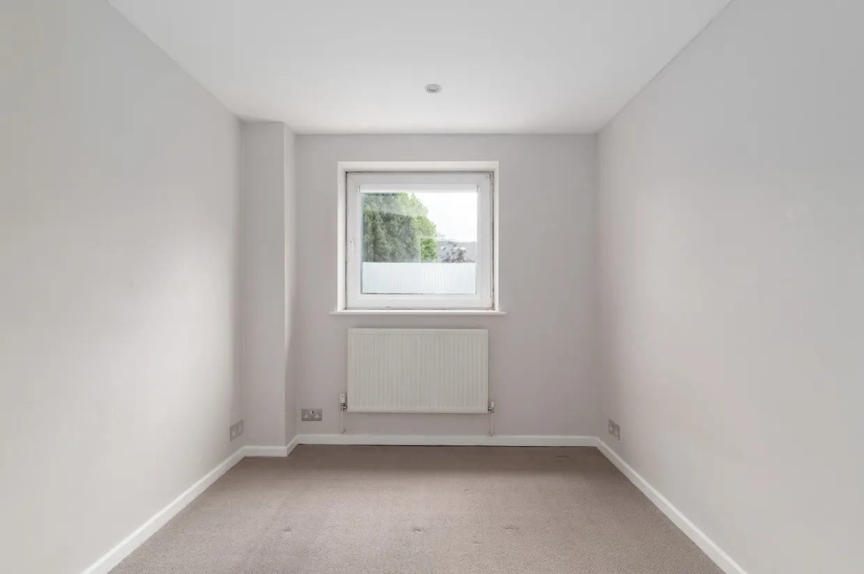 Celandine Close, E14 photo 5