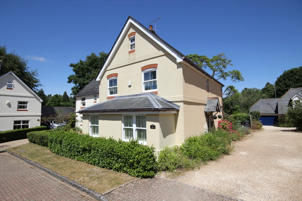 Maltbys, Selborne, GU34 photo 1