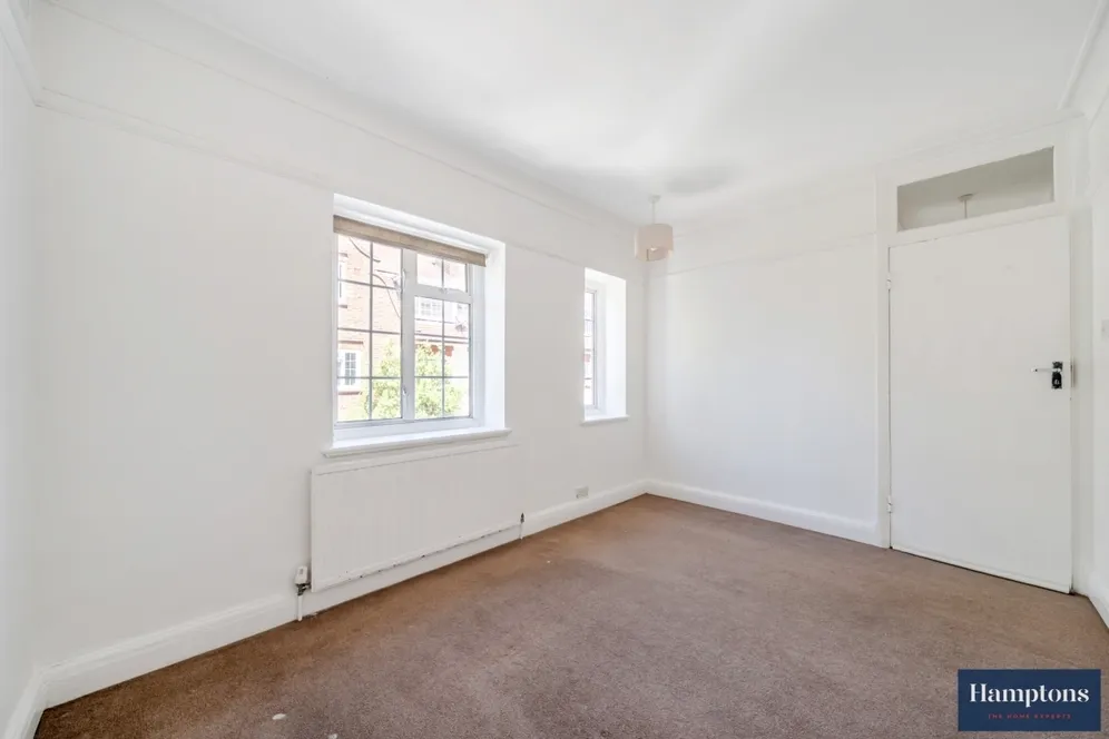 Babington Road London SW16 photo 3