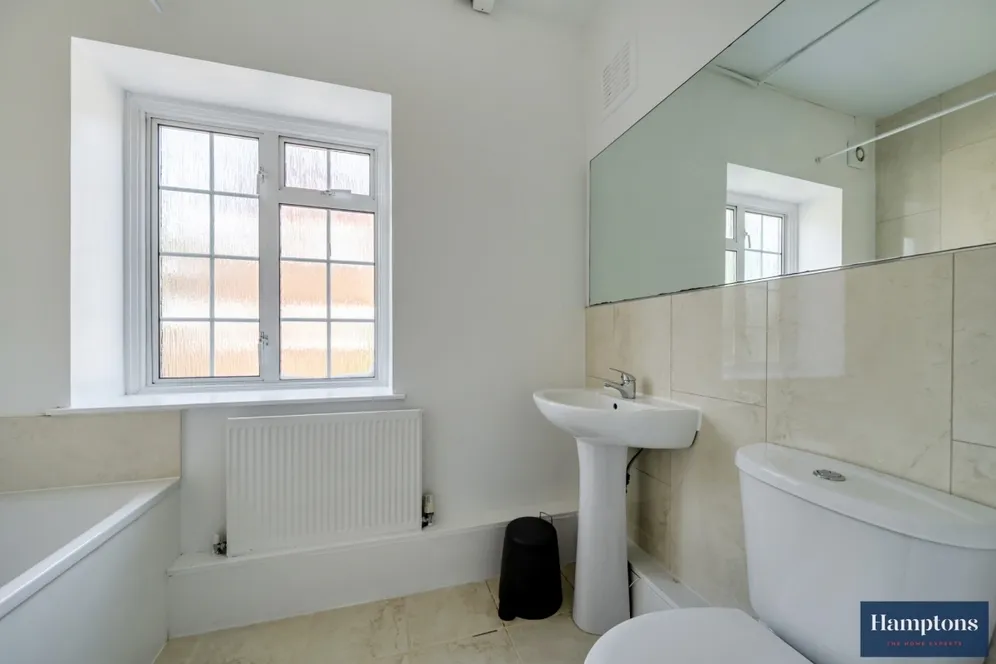 Babington Road London SW16 photo 4
