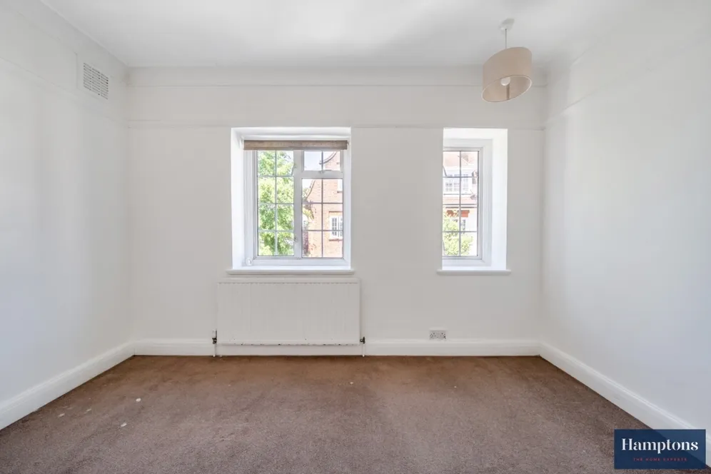 Babington Road London SW16 photo 16