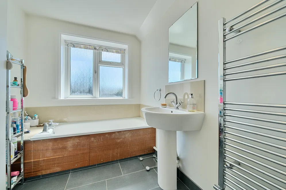 Myddelton Park, Whetstone, N20 photo 13