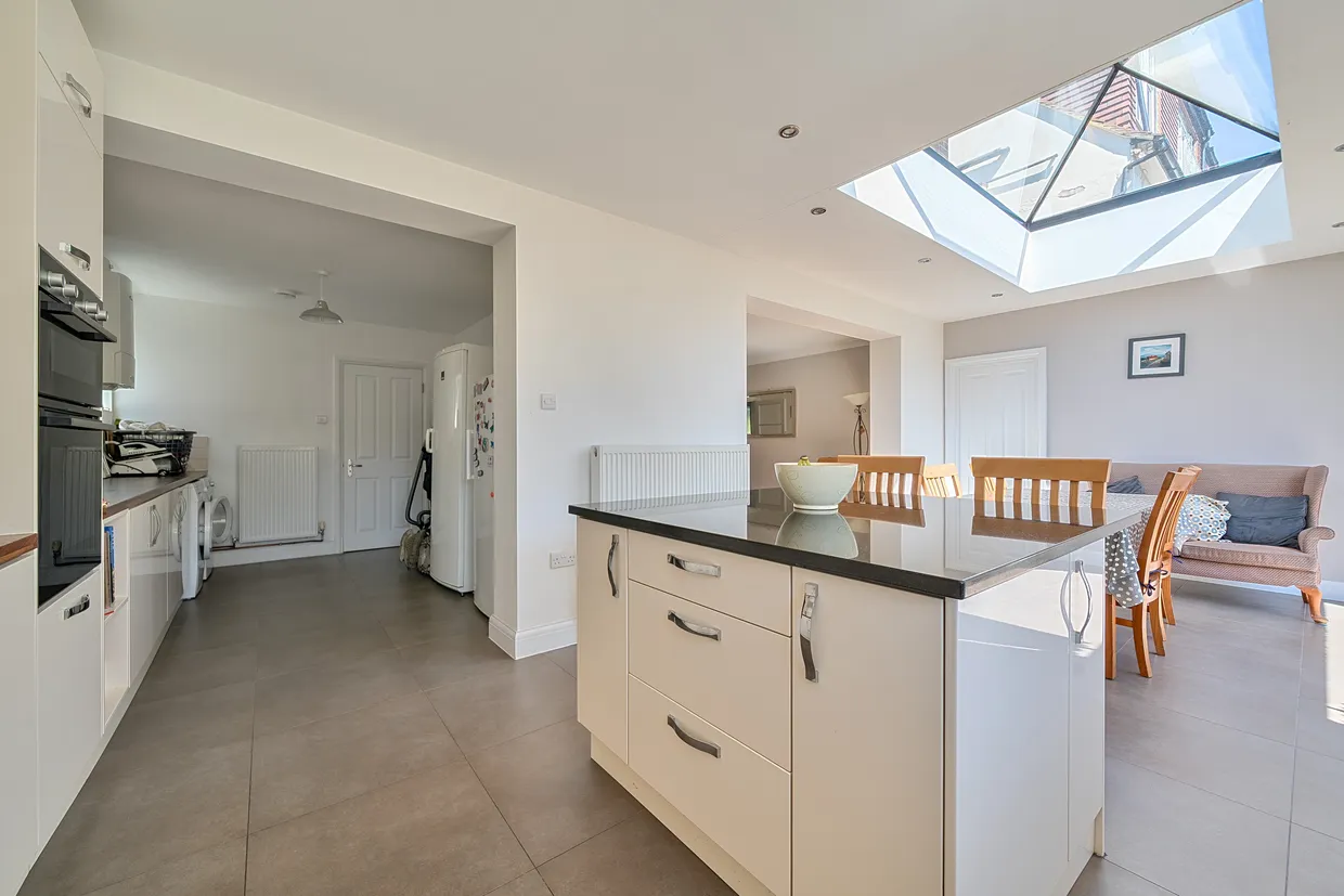 Myddelton Park, Whetstone, N20 photo 17