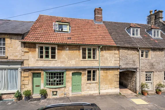 High Street, Marshfield, SN14