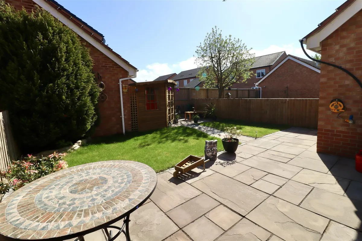 Sandholme, Market Weighton, York