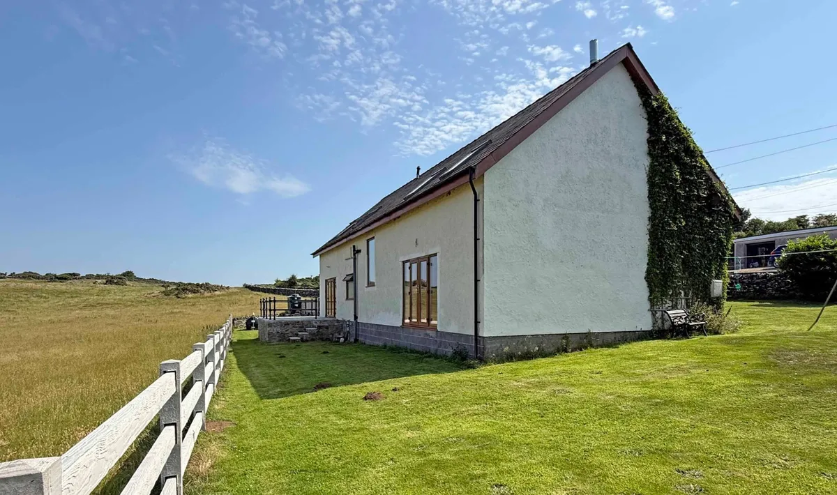 Carreglefn, Amlwch, Isle of Anglesey, LL68