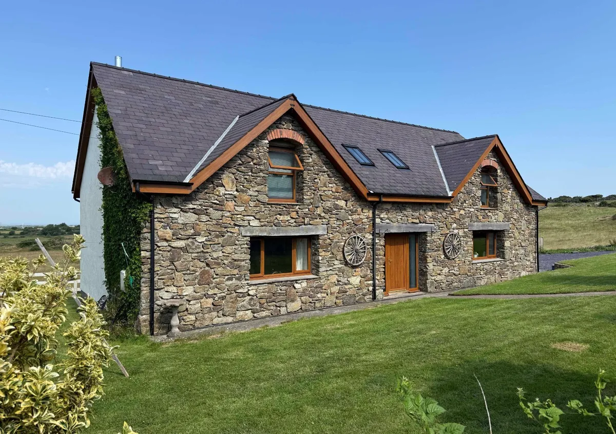 Carreglefn, Amlwch, Isle of Anglesey, LL68