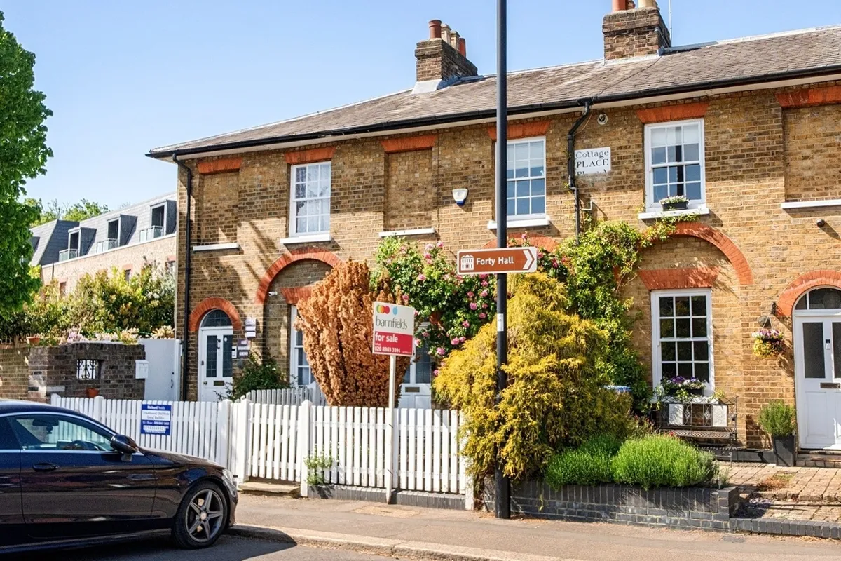 Forty Hill, Enfield