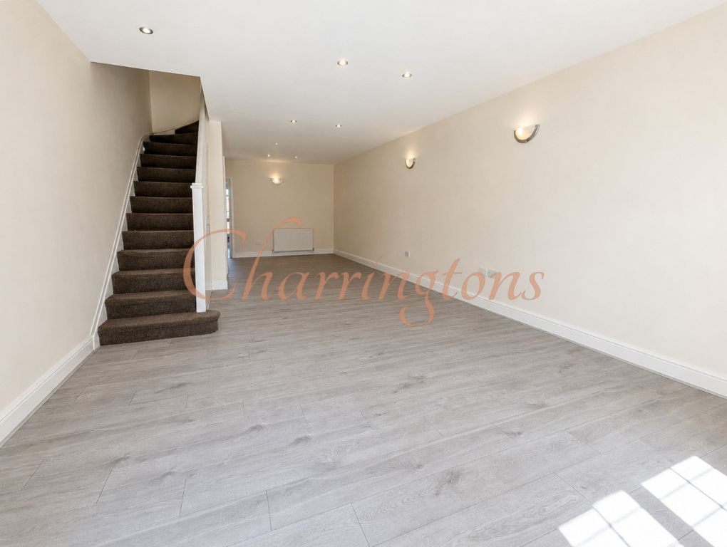 Beautifully Refurbished Three-Bedroom Family Home with Garden & Parking Image 3