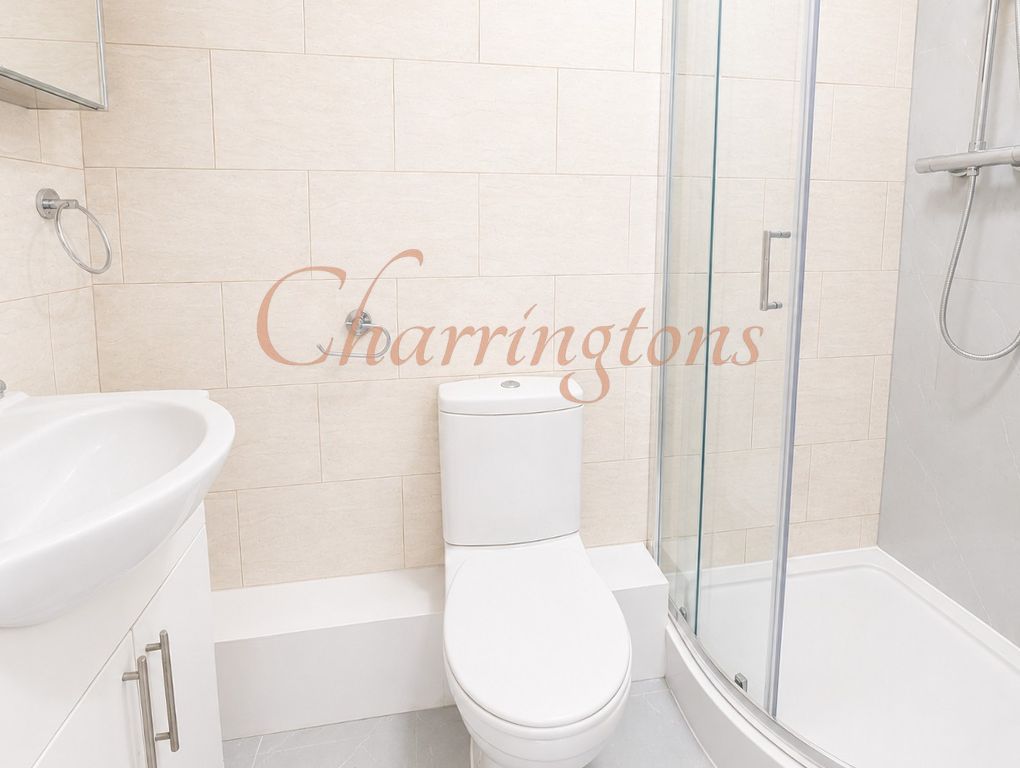 Beautifully Refurbished Three-Bedroom Family Home with Garden & Parking Image 10