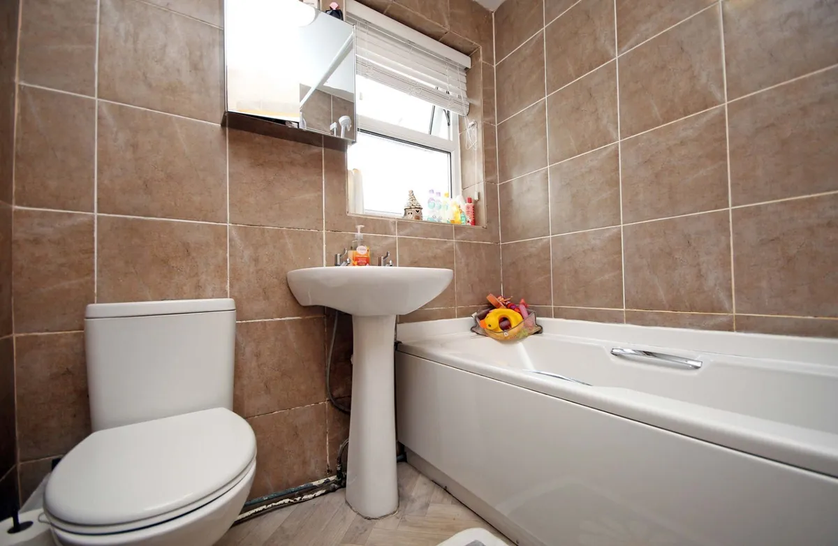 Carneddi Road, Carneddi, Bethesda, Bangor, LL57