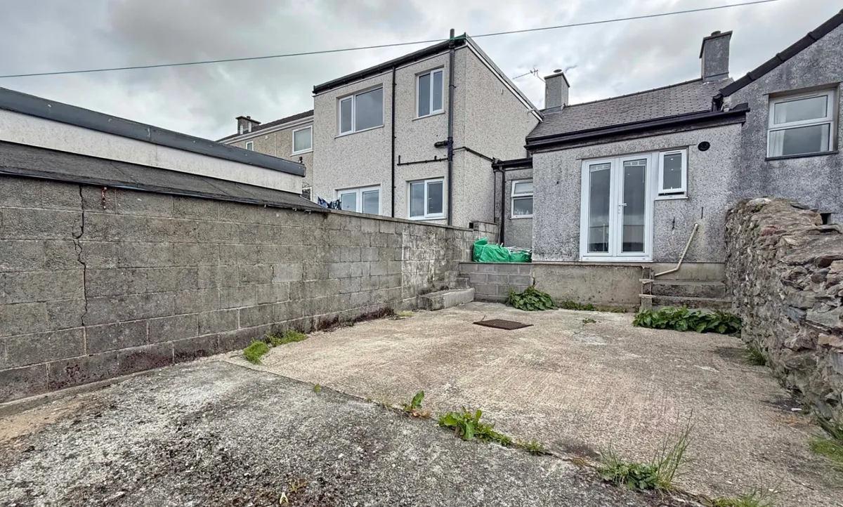 Carneddi Road, Carneddi, Bethesda, Bangor, LL57