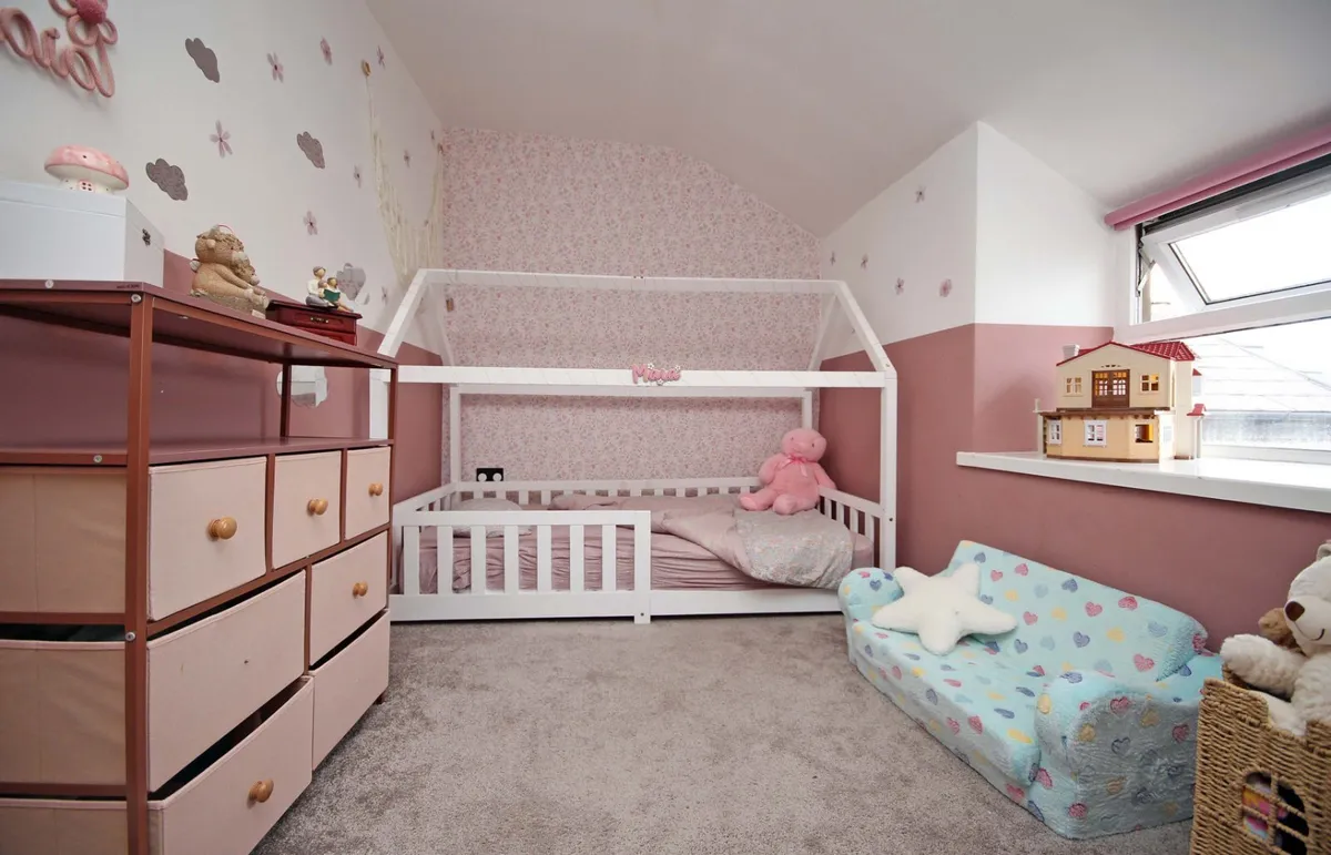 Carneddi Road, Carneddi, Bethesda, Bangor, LL57