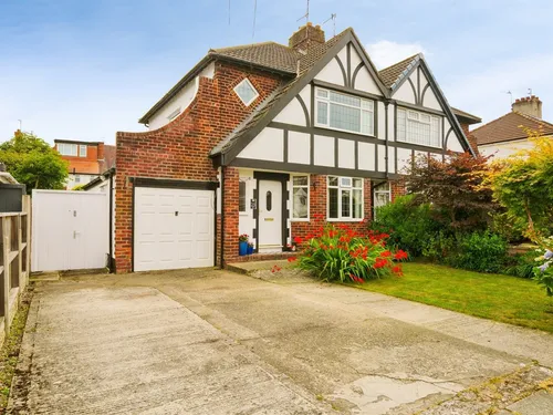 Loretto Drive, Wirralphoto