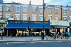 Shepherds Bush Road, LONDON