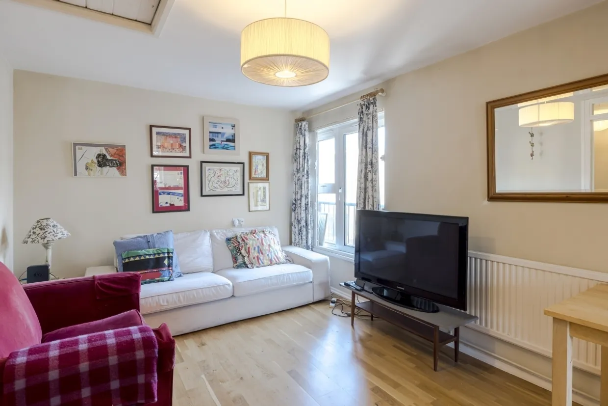 Tessa Sanderson Place, SW8 photo 2