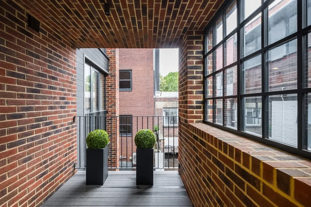 Tilney Court London EC1V photo 3