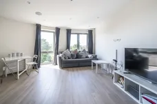Friern Barnet Road London N11 photo 1