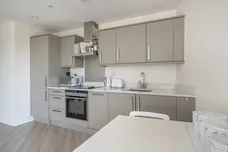 Friern Barnet Road London N11 photo 2