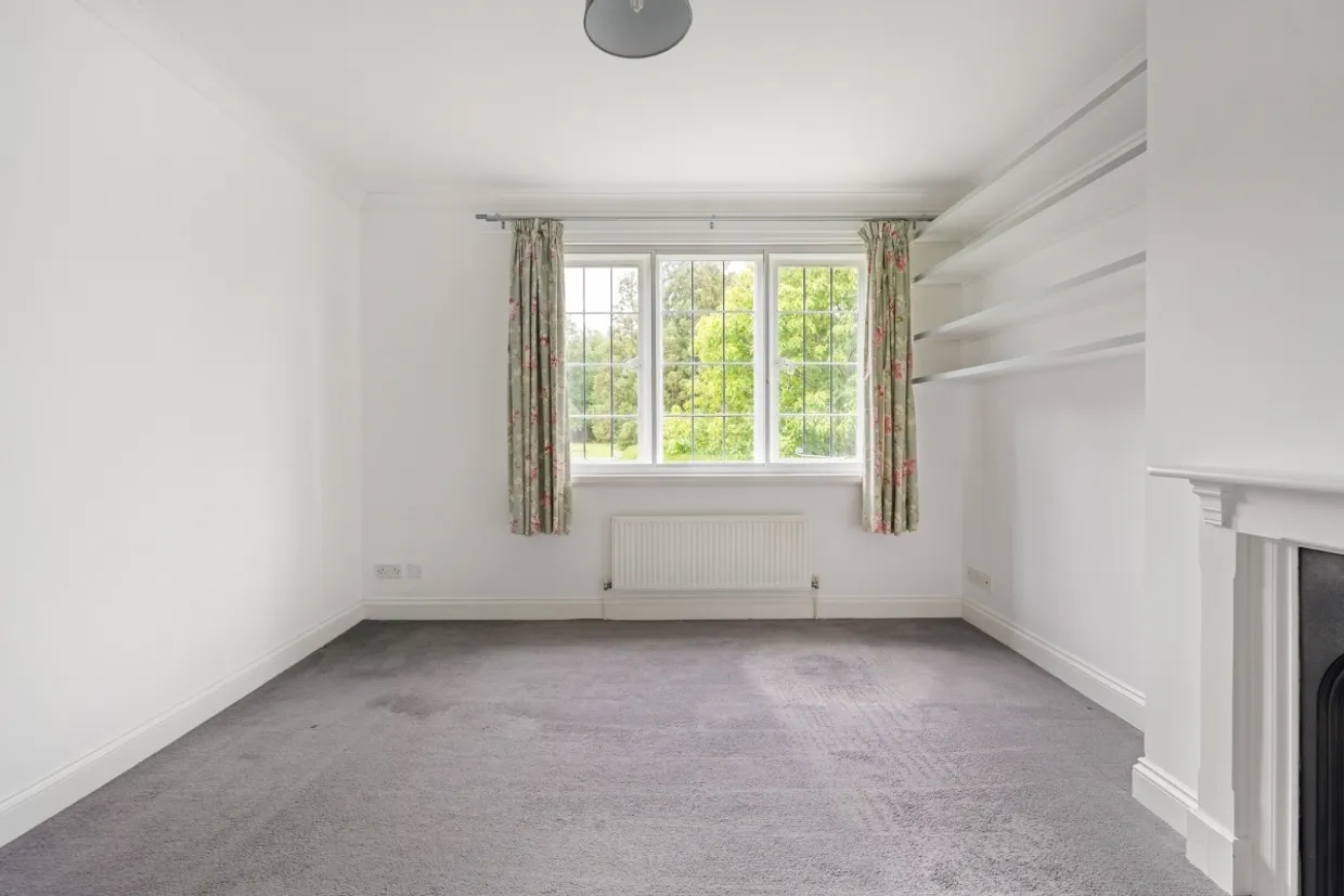Roffey Park Colgate RH12 photo 4