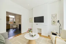 Barcombe Avenue London SW2 photo 4