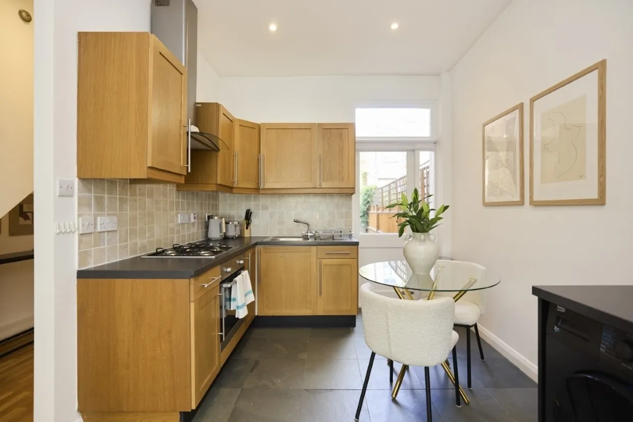 Barcombe Avenue London SW2 photo 6