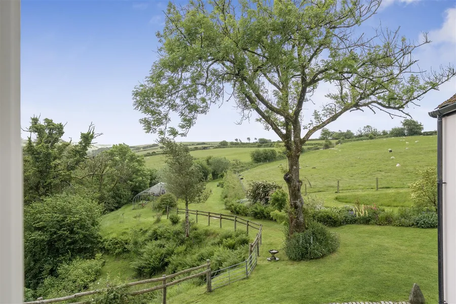 Property Image 37