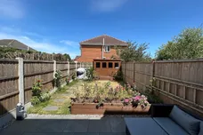 De Caldwell Drive, Newark