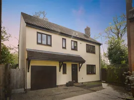 Fearns Mead, Warley, Brentwood thumb 3