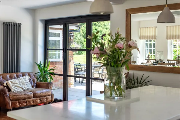 Dorking Road, Abinger Hammer, RH5 photo 12