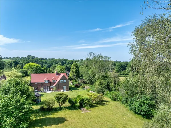 Dorking Road, Abinger Hammer, RH5 photo 13