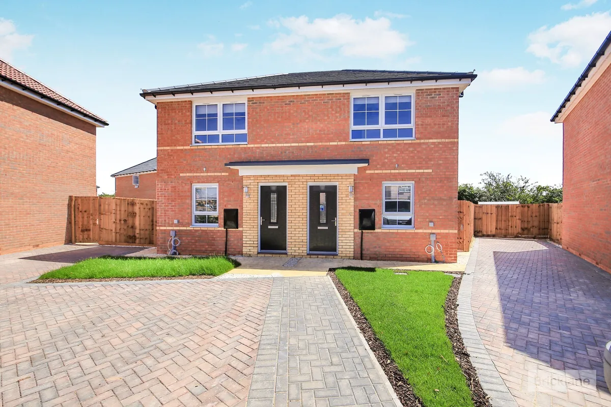 Almond Avenue, Whittlesey, PETERBOROUGH