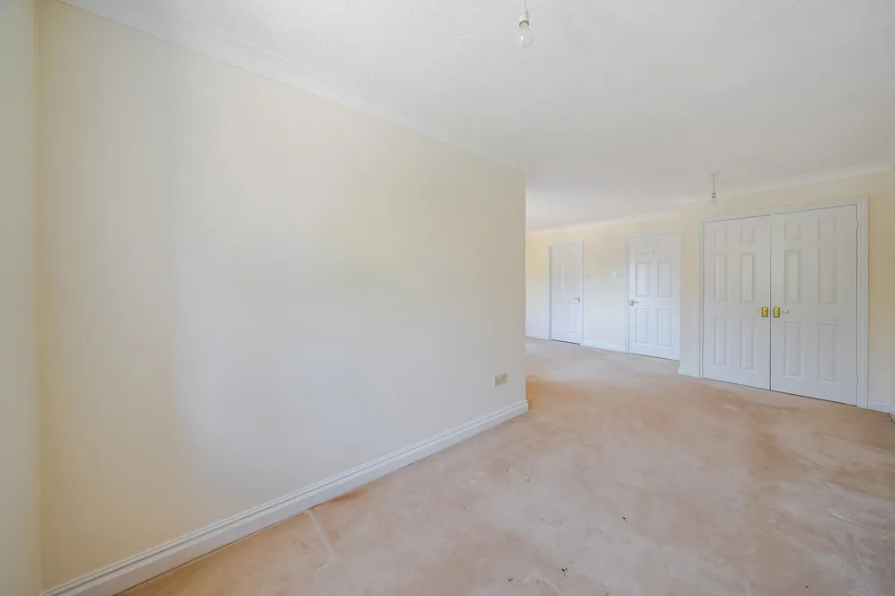 Sir Josephs Walk, Harpenden, AL5 photo 9